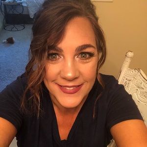 Meet your Posher, Michele